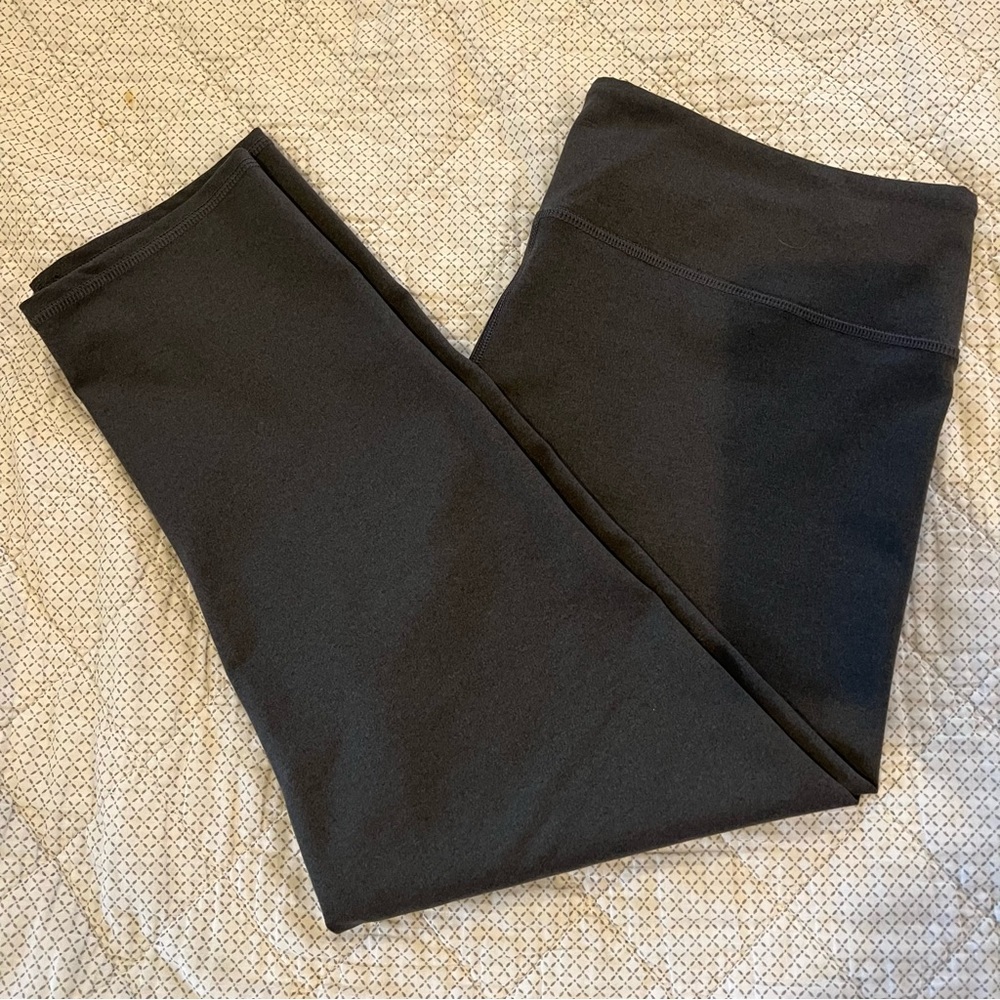 Fabletics Dark Gray Legging Size: XL Inseam: 20” NWOT